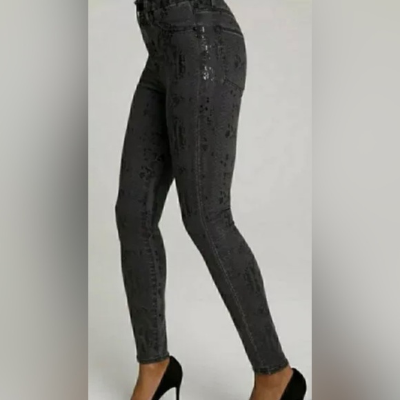 Good American Good Waist Jeans Gray Metallic Coated Snakeskin Skinny Size 8/29 - Picture 13 of 14
